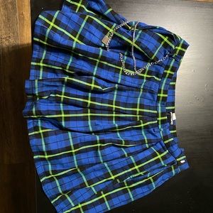 Blue & green plaid skirt from Hot Topic. Size large